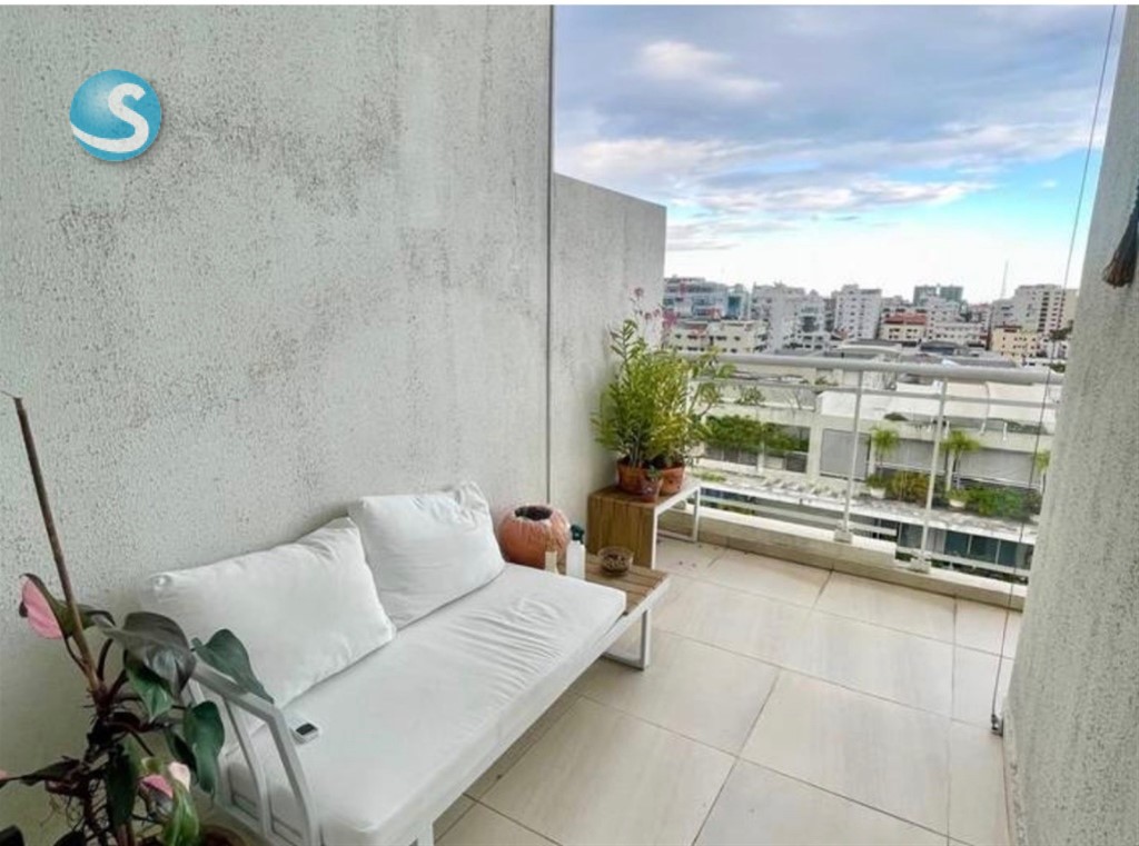 Apartamento amueblado en venta en Evaristo Morales, Santo Domingo en República Dominicana