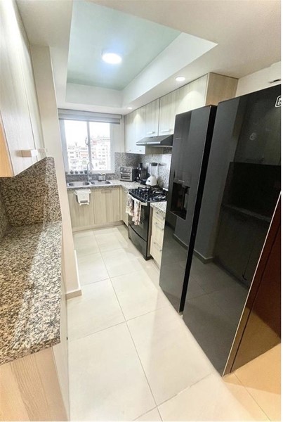 Apartamento amueblado en venta en Evaristo Morales, Santo Domingo en República Dominicana