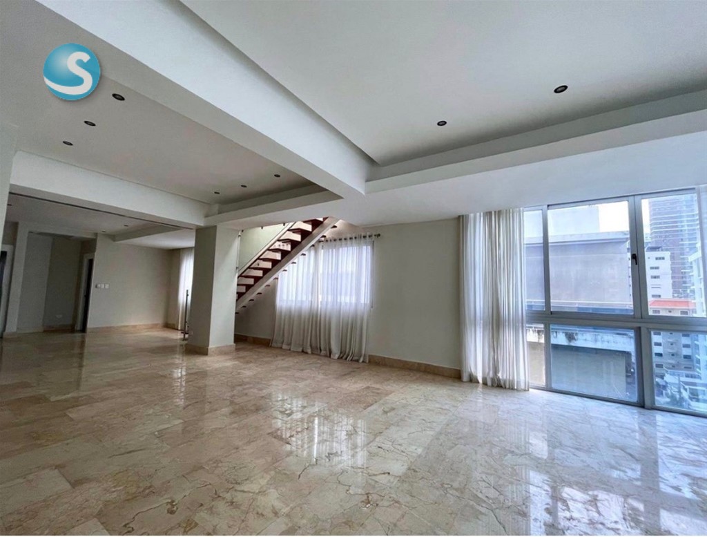 Exclusivo penthouse en venta en Los Cacicazgos, Santo Domingo en República Dominicana