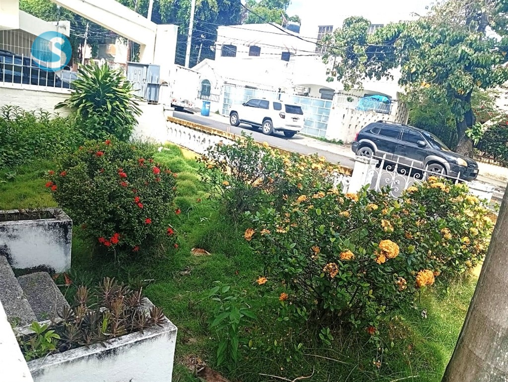 Casa en venta en Gazcue con amplio solar en República Dominicana