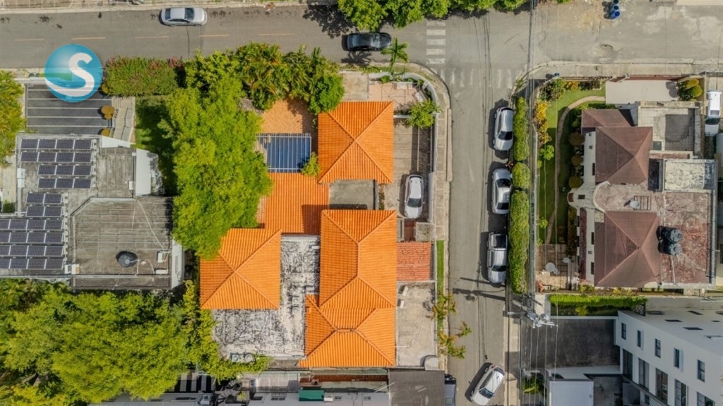 Casa amplia en venta en Arroyo Hondo II, Santo Domingo en República Dominicana