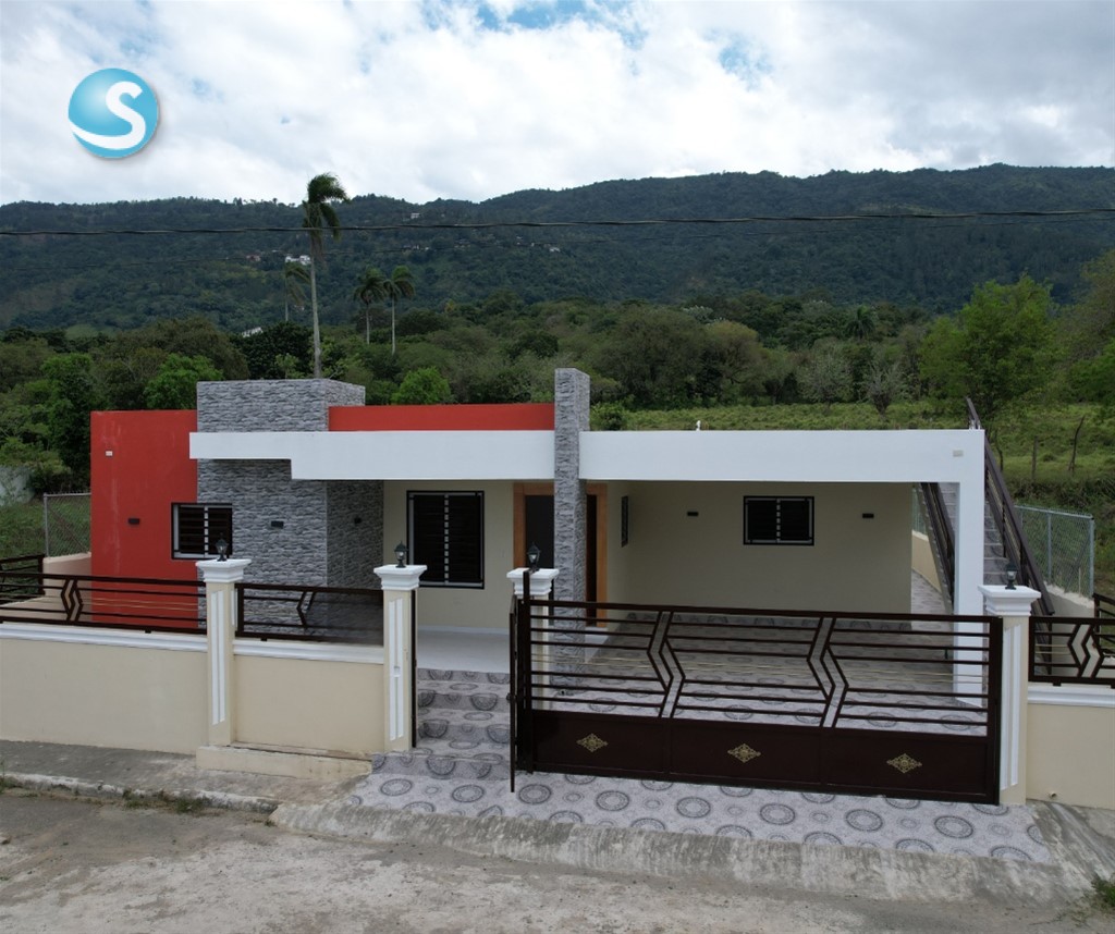 Casa nueva en venta en Jarabacoa con terreno de 400 m²
