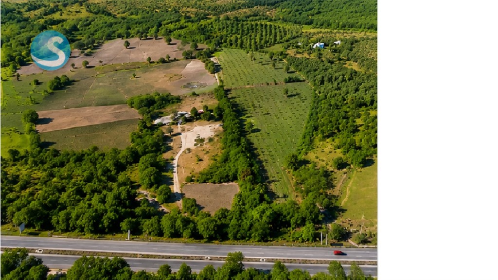 Solar en Venta junto a Autopista 6 de Noviembre en República Dominicana