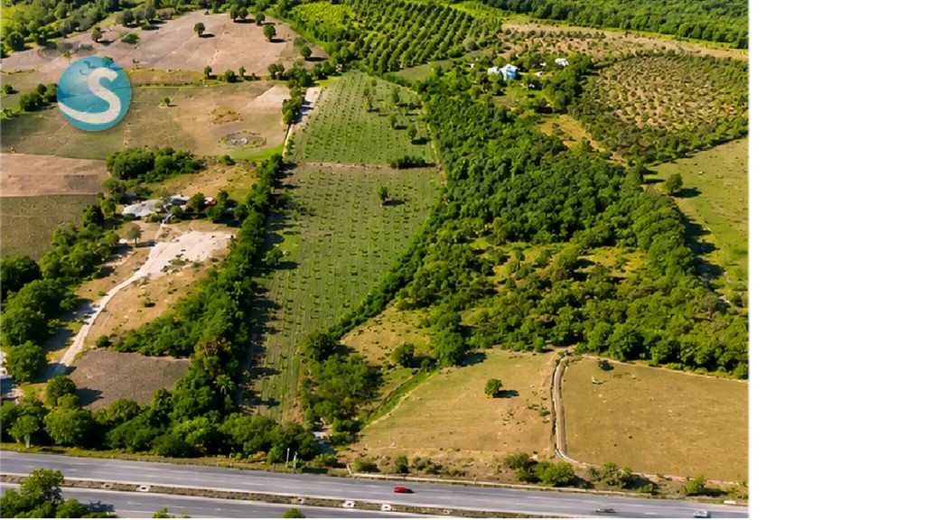Solar en Venta junto a Autopista 6 de Noviembre en República Dominicana