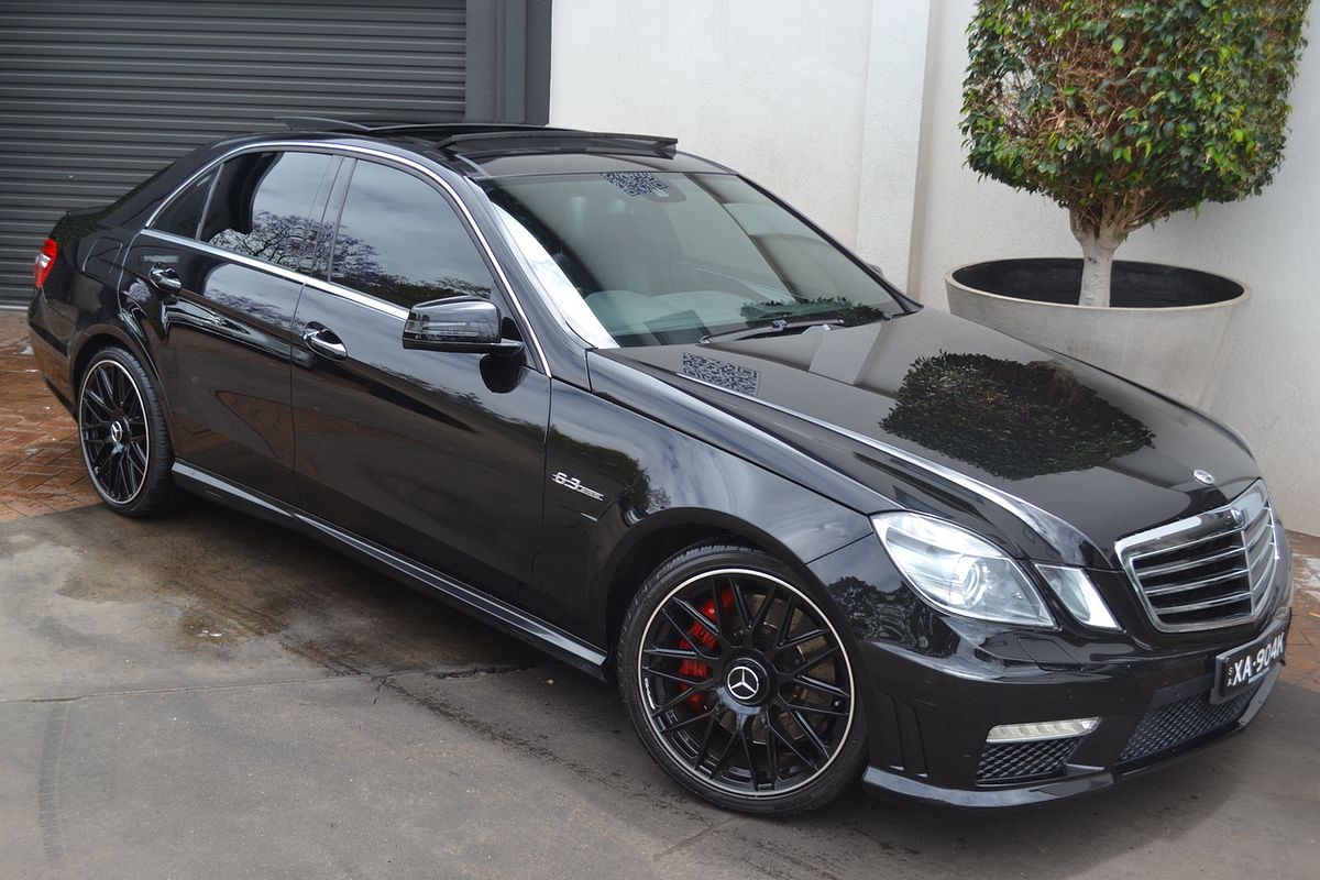 Mercedes-Benz Clase E 350 Modelo 2010 Sedán en República Dominicana
