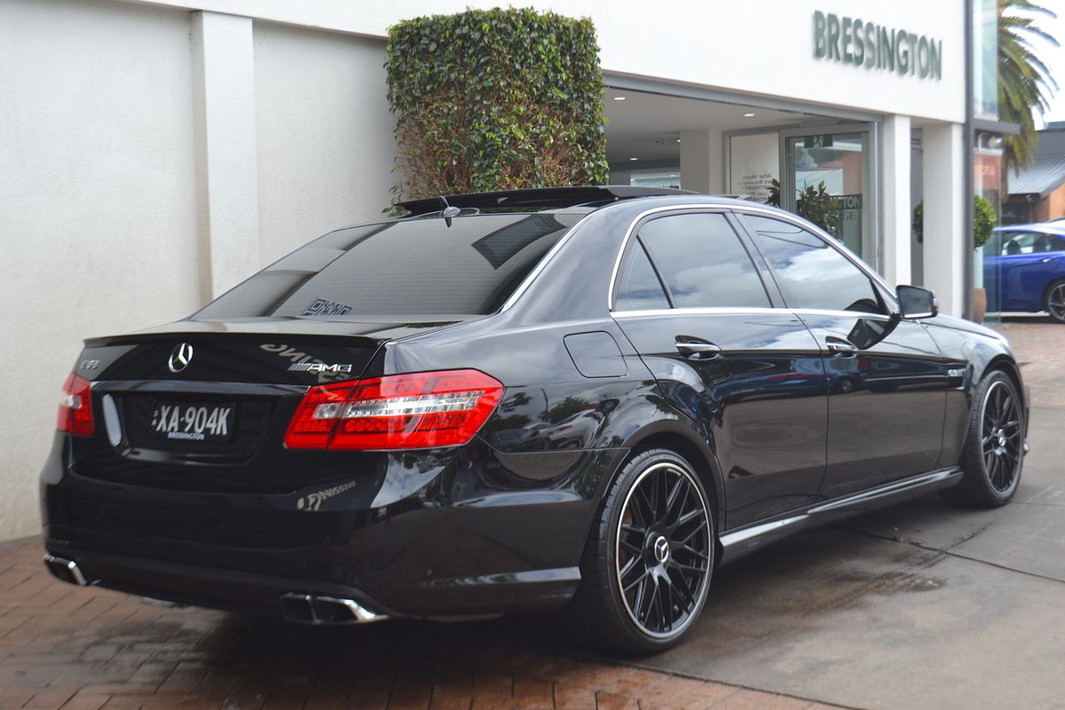 Mercedes-Benz Clase E 350 Modelo 2010 Sedán en República Dominicana