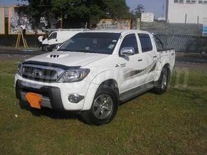 Toyota Hilux Modelo 2010 Camioneta en República Dominicana