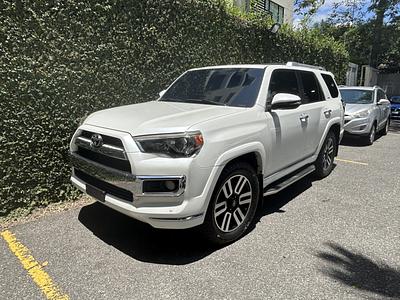 Toyota 4Runner SR5 2010 SUV en República Dominicana