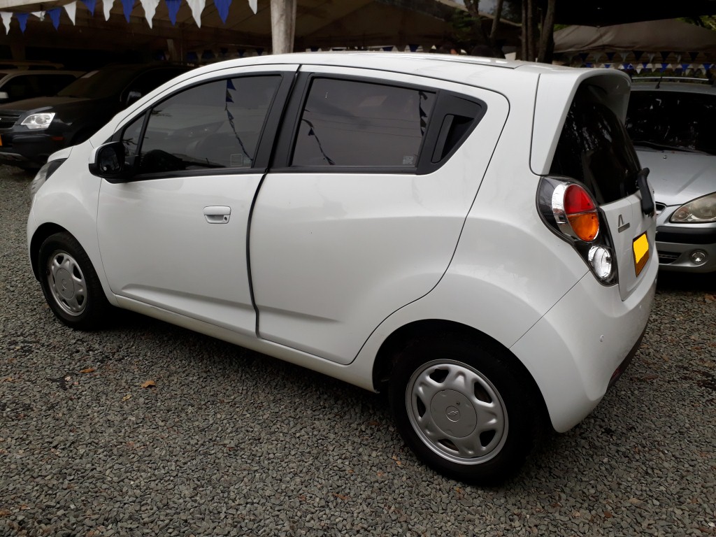 Chevrolet Spark 2010 Auto Compacto en República Dominicana
