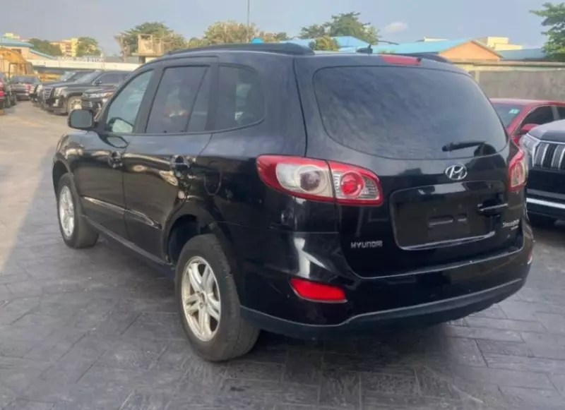 Hyundai Santa Fe modelo 2010 SUV