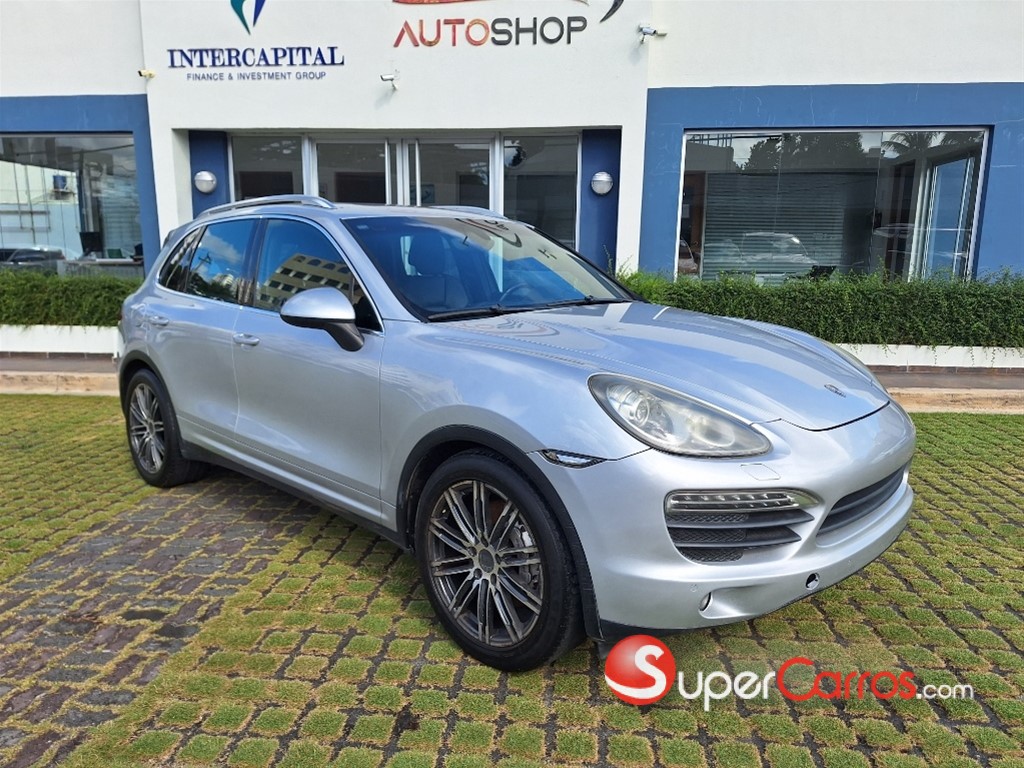 Porsche Cayenne S 2011 SUV premium en República Dominicana