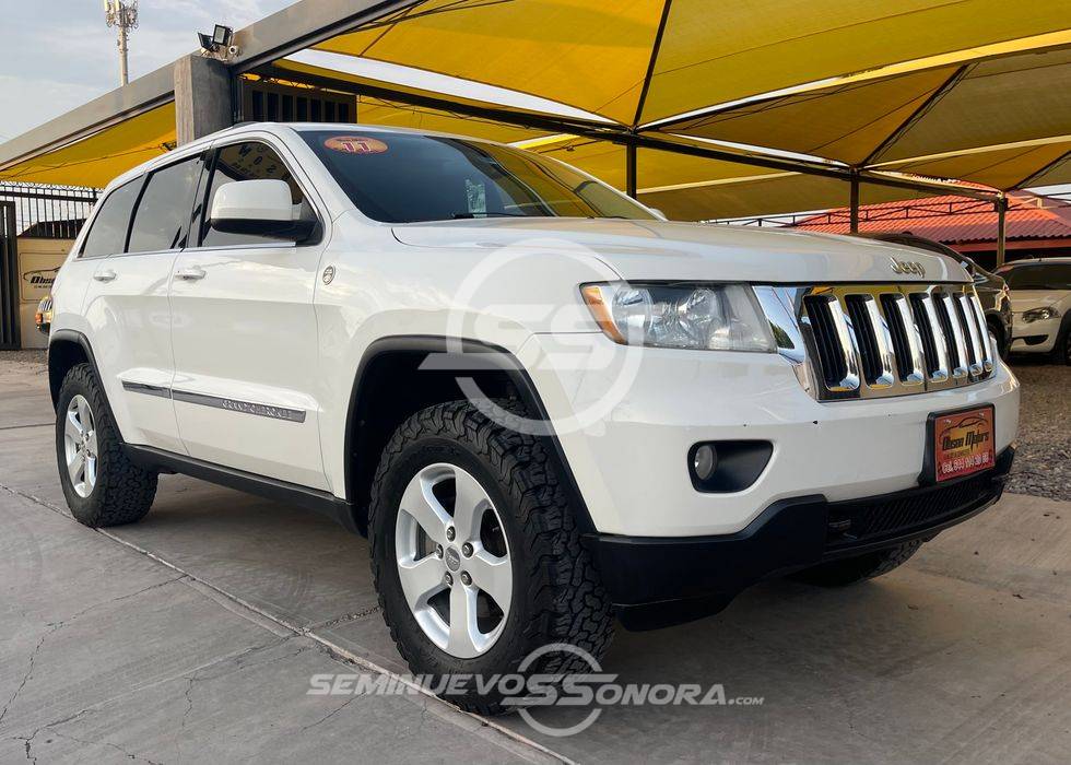 Jeep Grand Cherokee Laredo 2011 SUV en República Dominicana