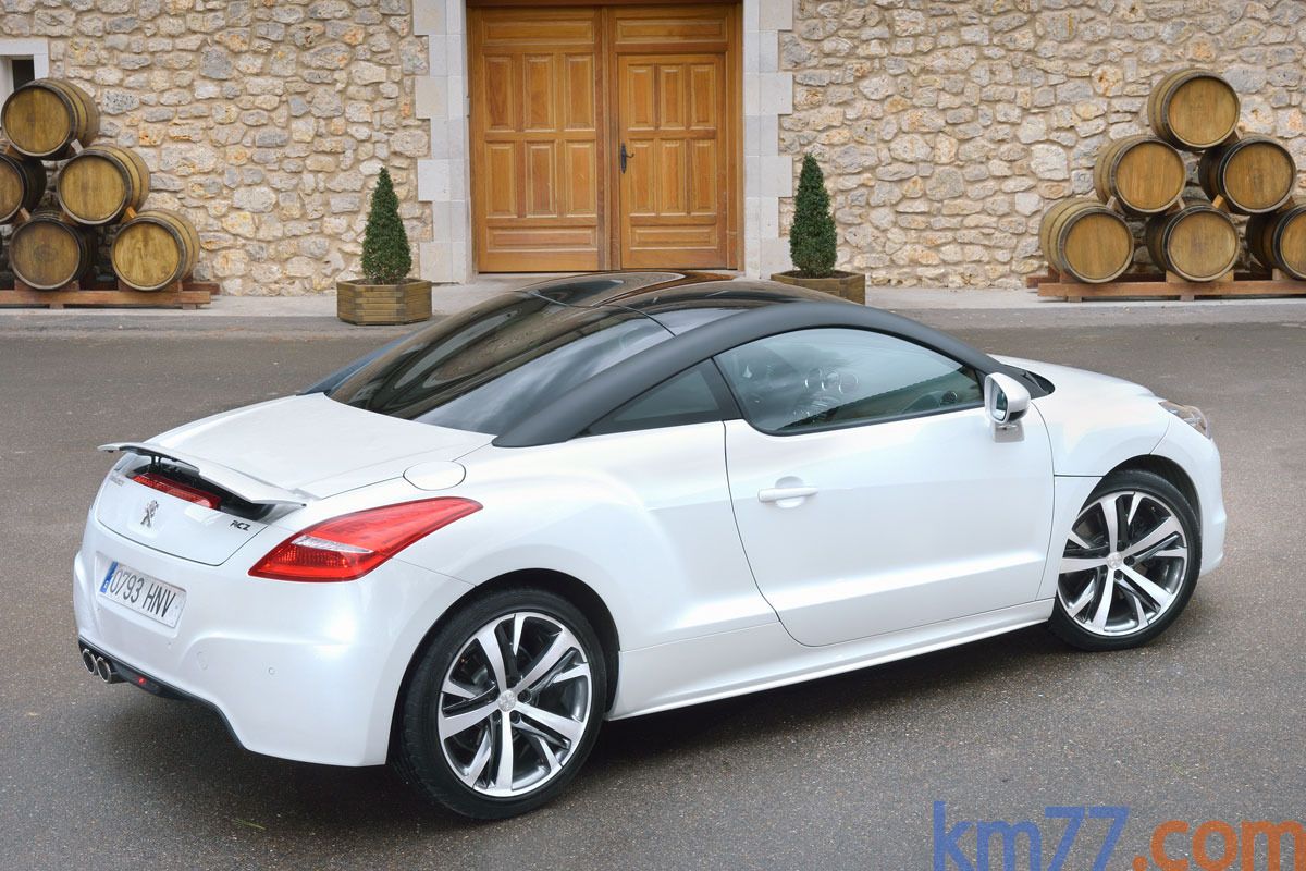 Peugeot RCZ 2011 Coupé Deportivo Turbo en República Dominicana