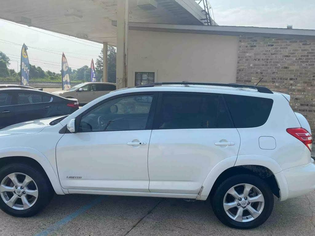 Toyota RAV4 Modelo 2011 SUV en República Dominicana