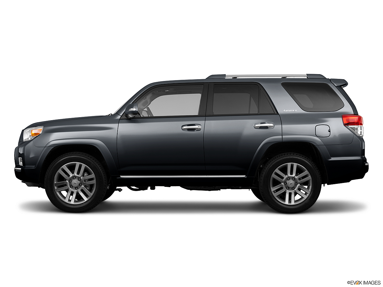 Toyota 4Runner SR5 2011 SUV 4.0L 6 cilindros en República Dominicana