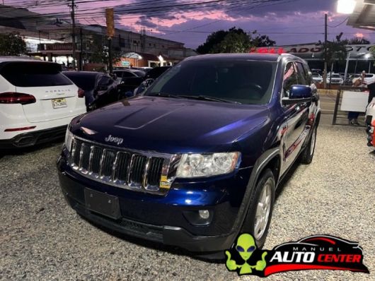 Jeep Cherokee Laredo 2012 SUV gasolina 6 cilindros