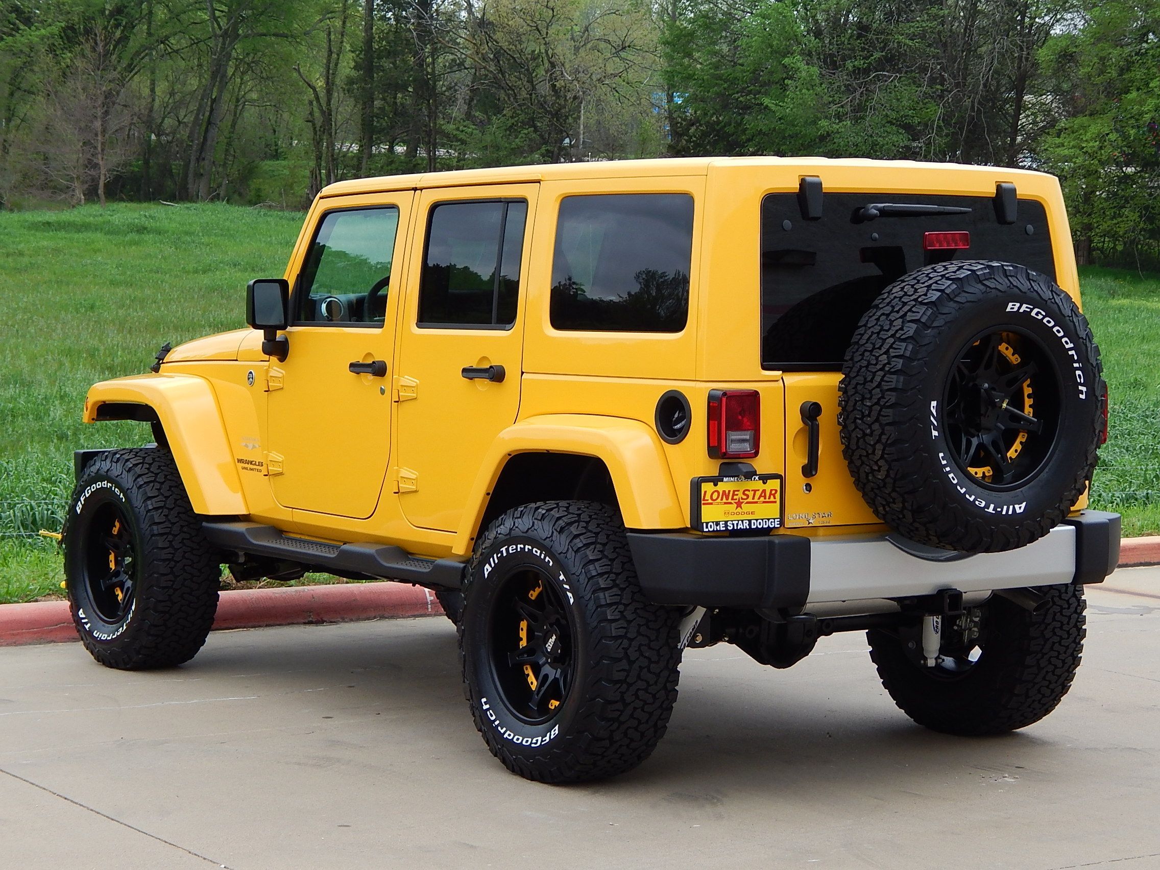 Jeep Wrangler Unlimited Sahara 2012 SUV 4x4 en República Dominicana