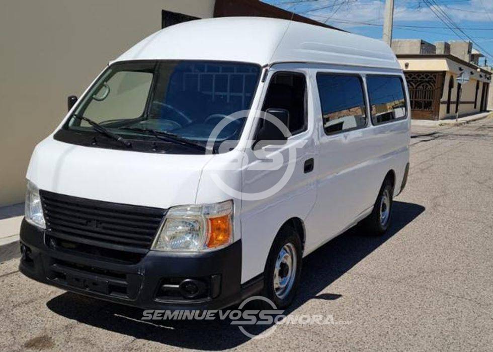 Nissan Urvan Cargo 2012 Furgón de Carga en República Dominicana