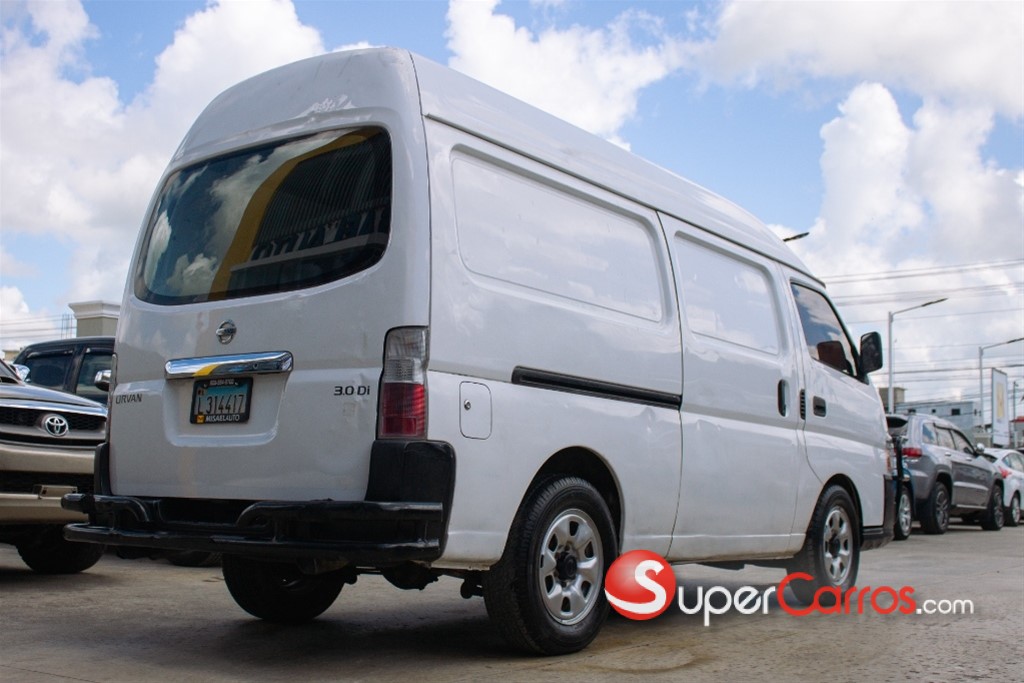 Nissan Urvan Cargo 2012 Furgón de Carga