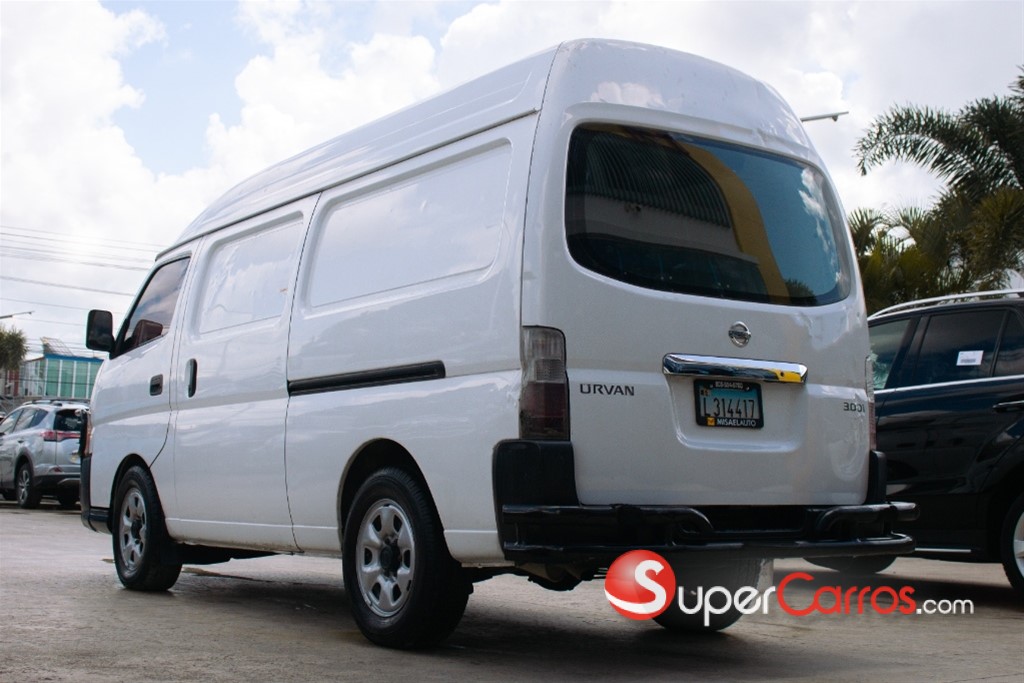 Nissan Urvan Cargo 2012 Furgón de Carga en República Dominicana