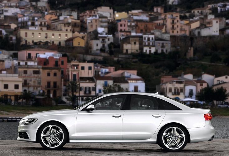 Audi A6L 2012 Motor V6 2.8 FSI Sedán en República Dominicana