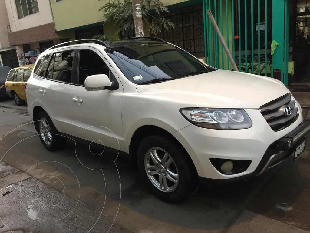 Hyundai Santa Fe 2012 SUV