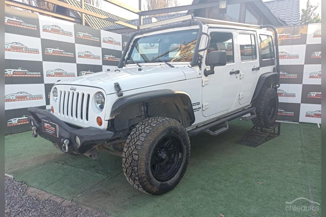 Jeep Wrangler Sahara Unlimited 2013 Todoterreno en República Dominicana