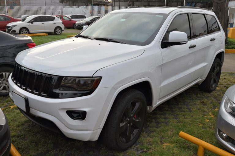 Jeep Grand Cherokee Laredo 2013 4x4 SUV en República Dominicana