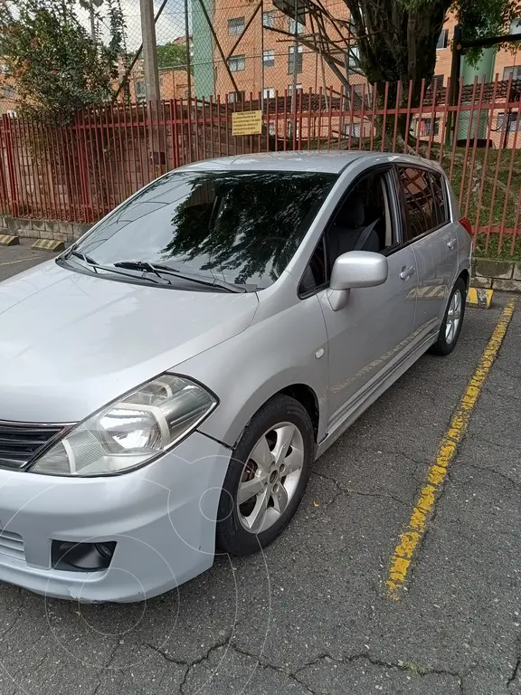 Nissan Tiida 2013 Auto Compacto en República Dominicana