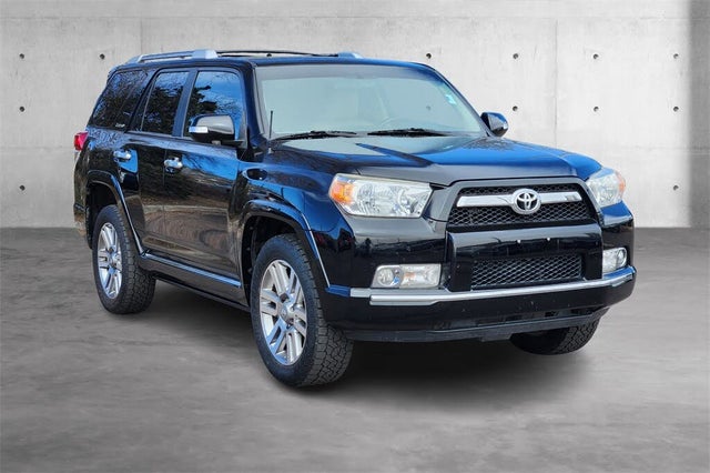 Toyota 4Runner SR5 2013 SUV