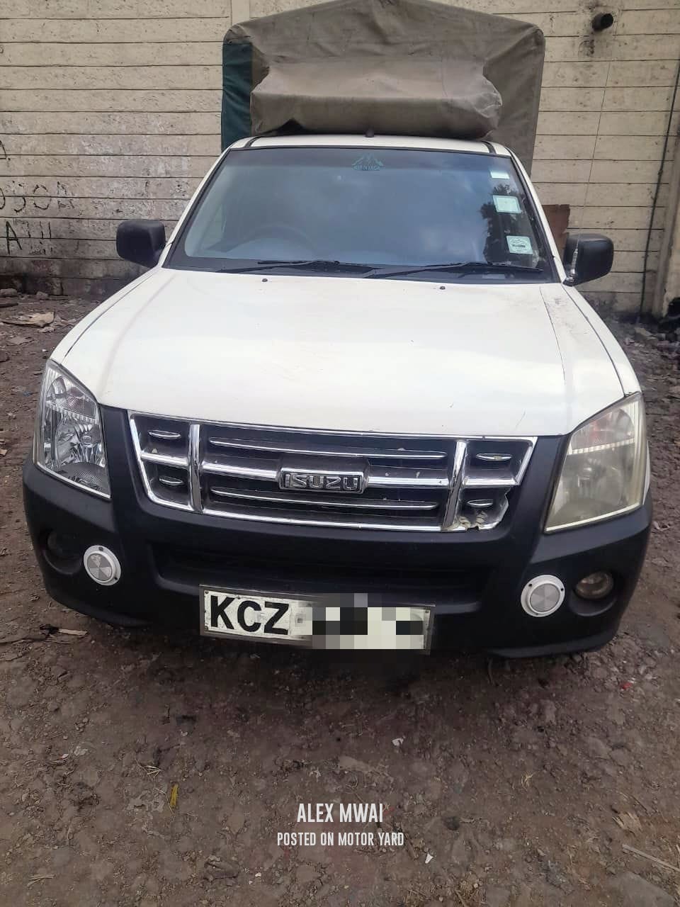 Isuzu DMAX modelo 2013 camioneta pickup en República Dominicana