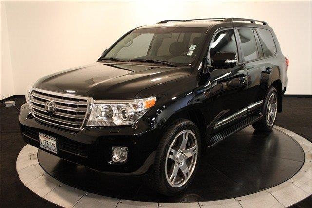 Toyota Land Cruiser 2013 SUV