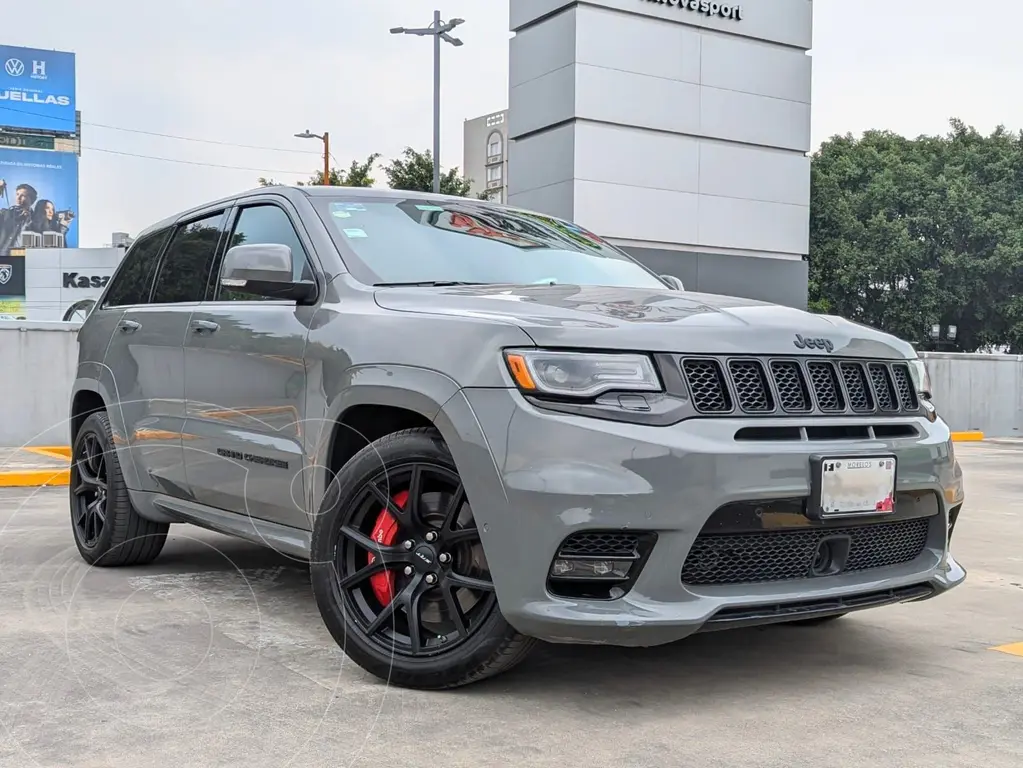 Jeep Grand Cherokee modelo 2013 vehículo todoterreno en República Dominicana