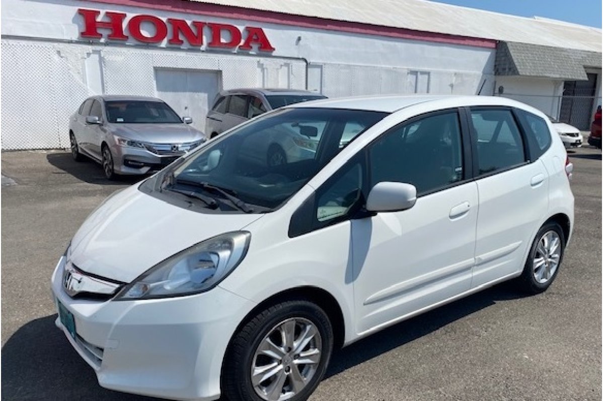 Honda Fit 2013 Hatchback Compacto Económico