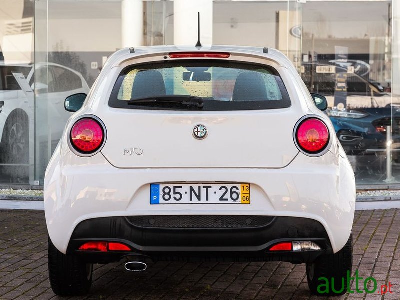 Alfa Romeo Mito 2013 Automóvil Deportivo Compacto
