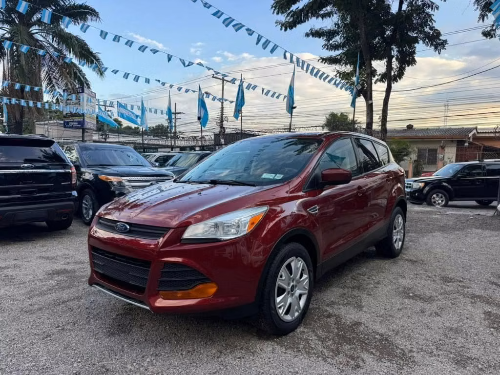 Ford Escape 2014 SUV modelo 2.0 tracción 4x2 en República Dominicana