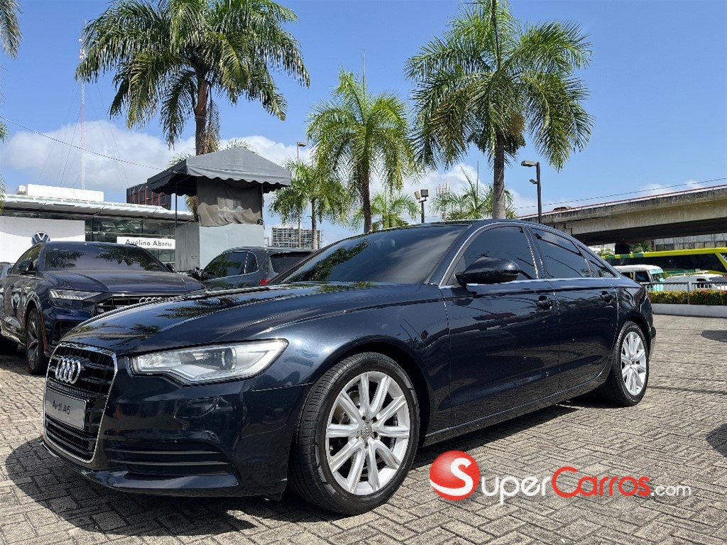 Audi A6 modelo 2014 sedán en República Dominicana