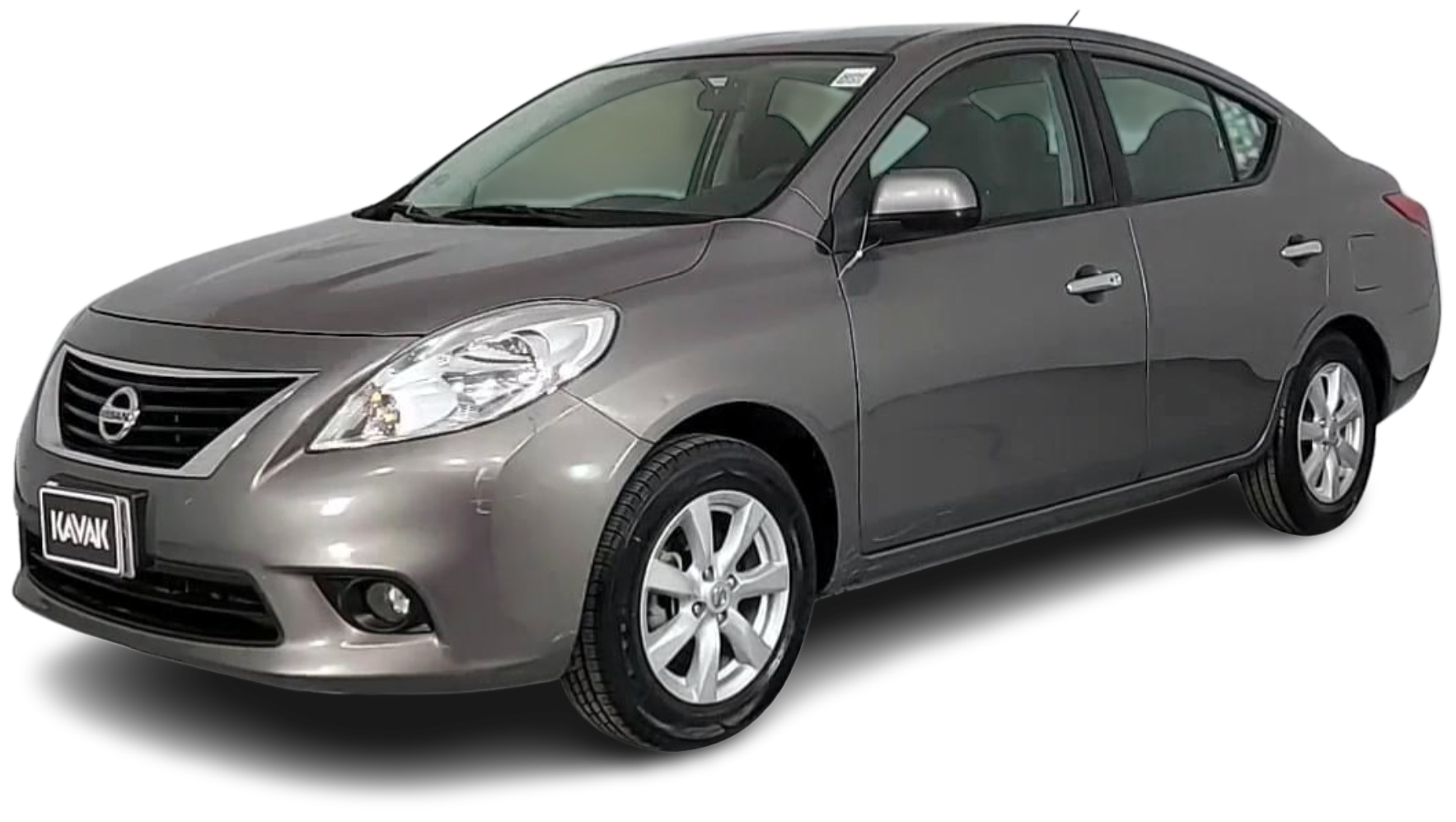 Nissan Versa SV modelo 2014 vehículo sedan en República Dominicana