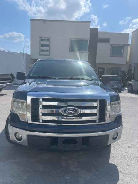 Ford F-150 Lariat 2014 Camioneta 4WD V8 5.0L en República Dominicana