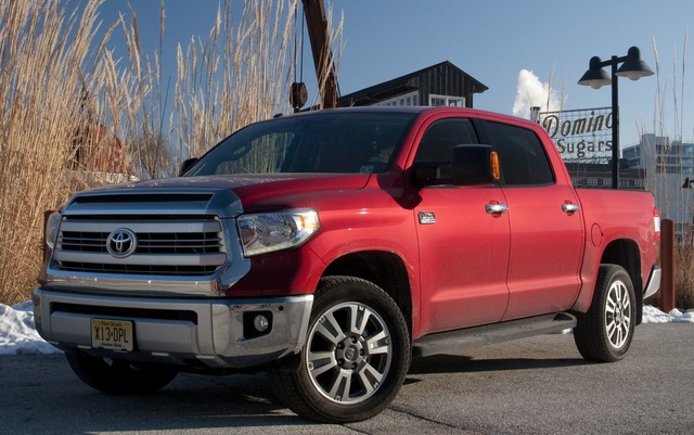 Toyota Tundra SR5 2014 Camioneta 4x4