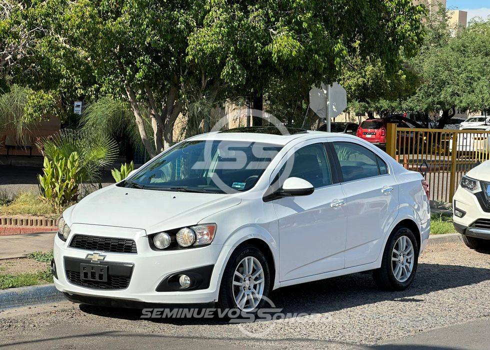 Chevrolet Sonic LTZ 2014 Sedan Compacto