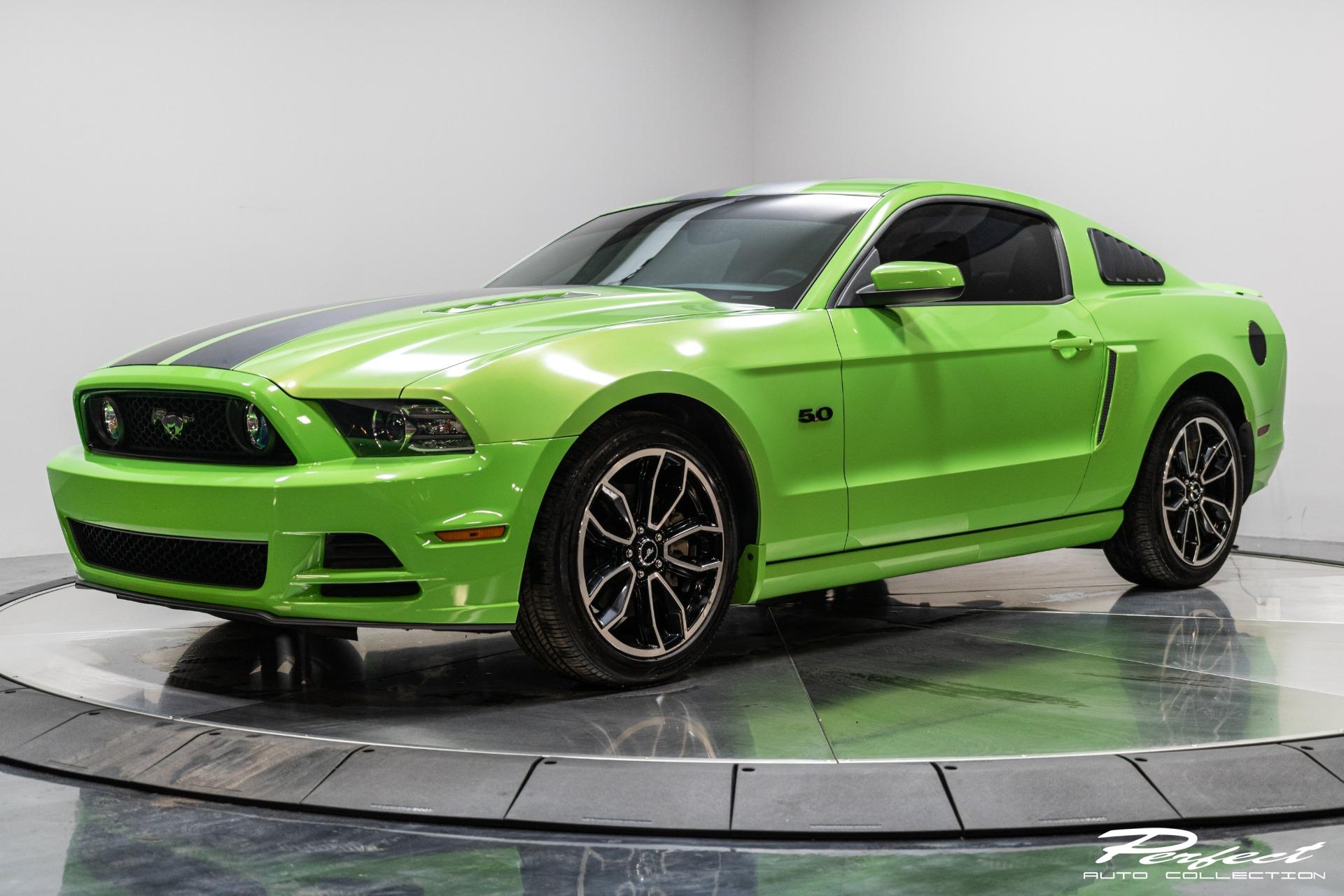 Ford Mustang modelo 2014 deportivo