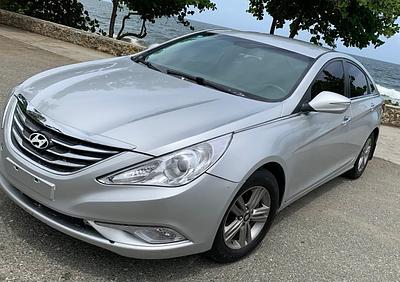 Hyundai Sonata N20 modelo 2014 sedán en República Dominicana