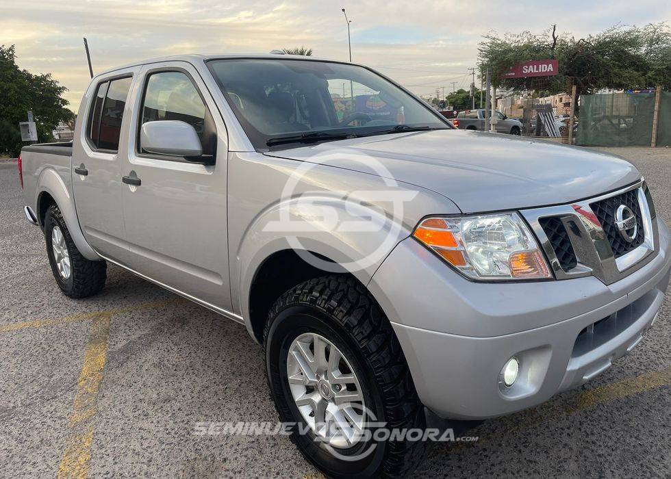Nissan Frontier 2015 Camioneta Pick-Up