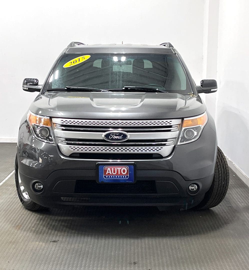 Ford Explorer XLT modelo 2015 SUV
