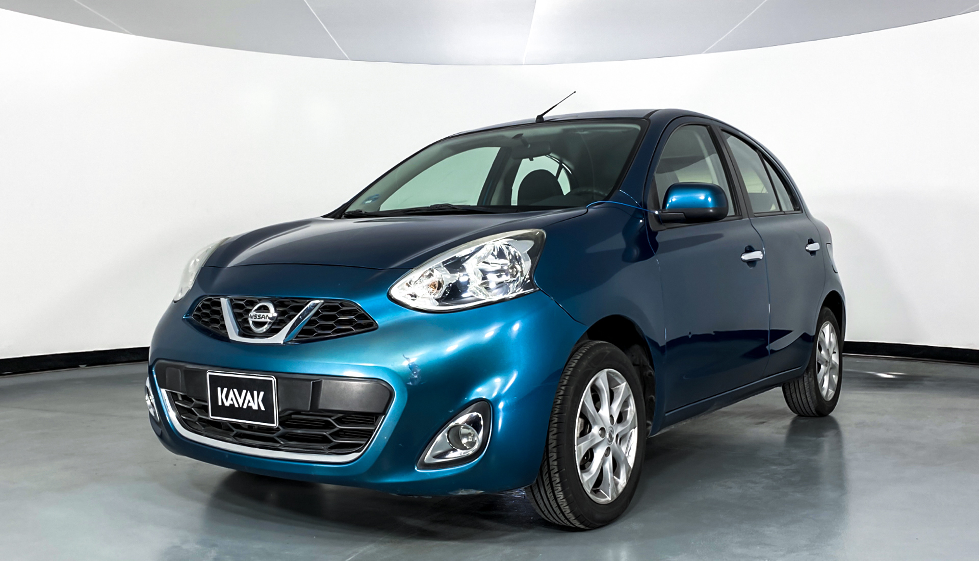 Nissan March modelo 2015 en República Dominicana