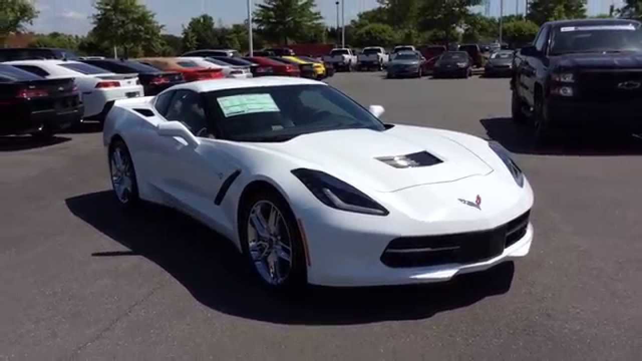Chevrolet Corvette Stingray modelo 2015 deportivo
