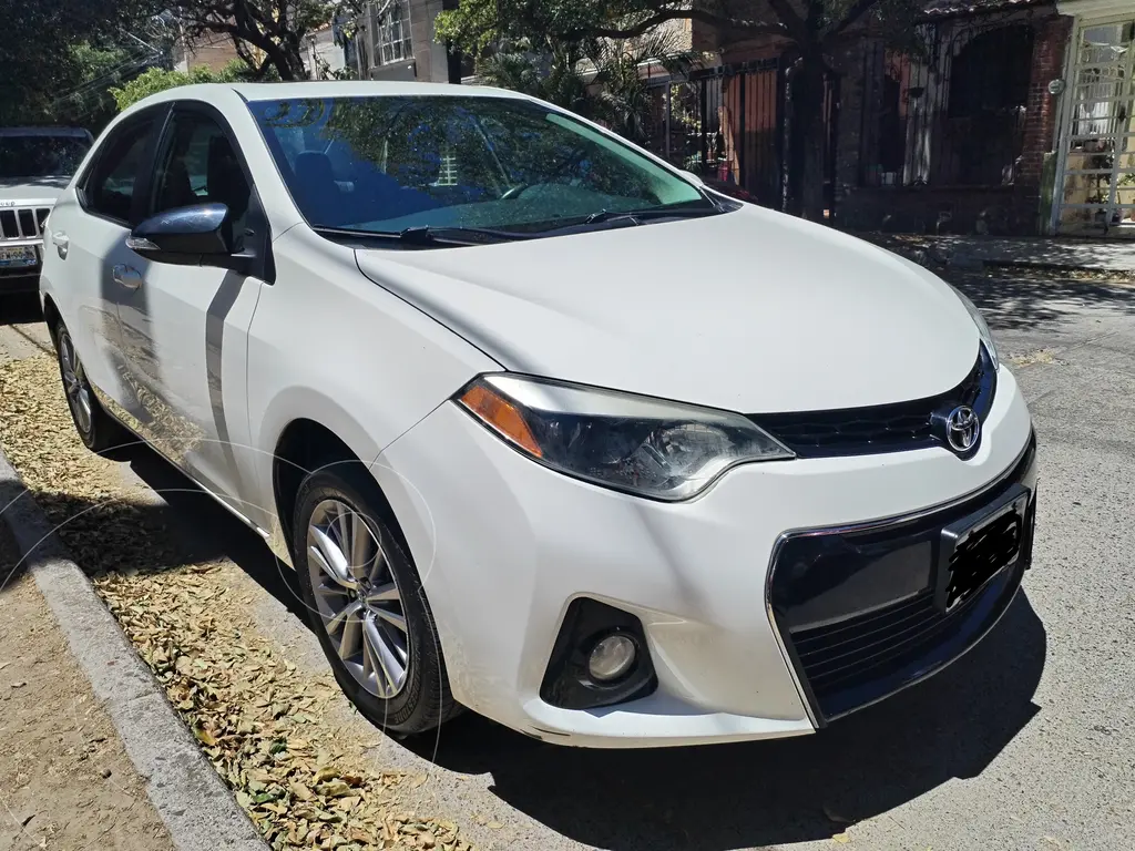 Toyota Corolla L Modelo 2015 Automóvil