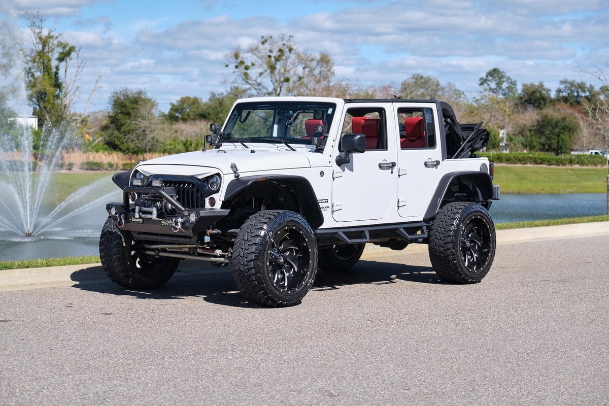 Jeep Wrangler Unlimited Sport 2015 SUV