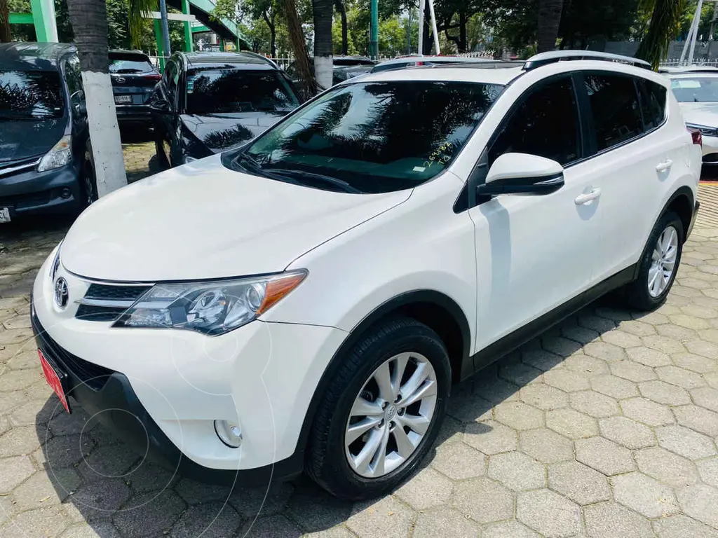 Toyota RAV4 LE 2015 SUV en República Dominicana